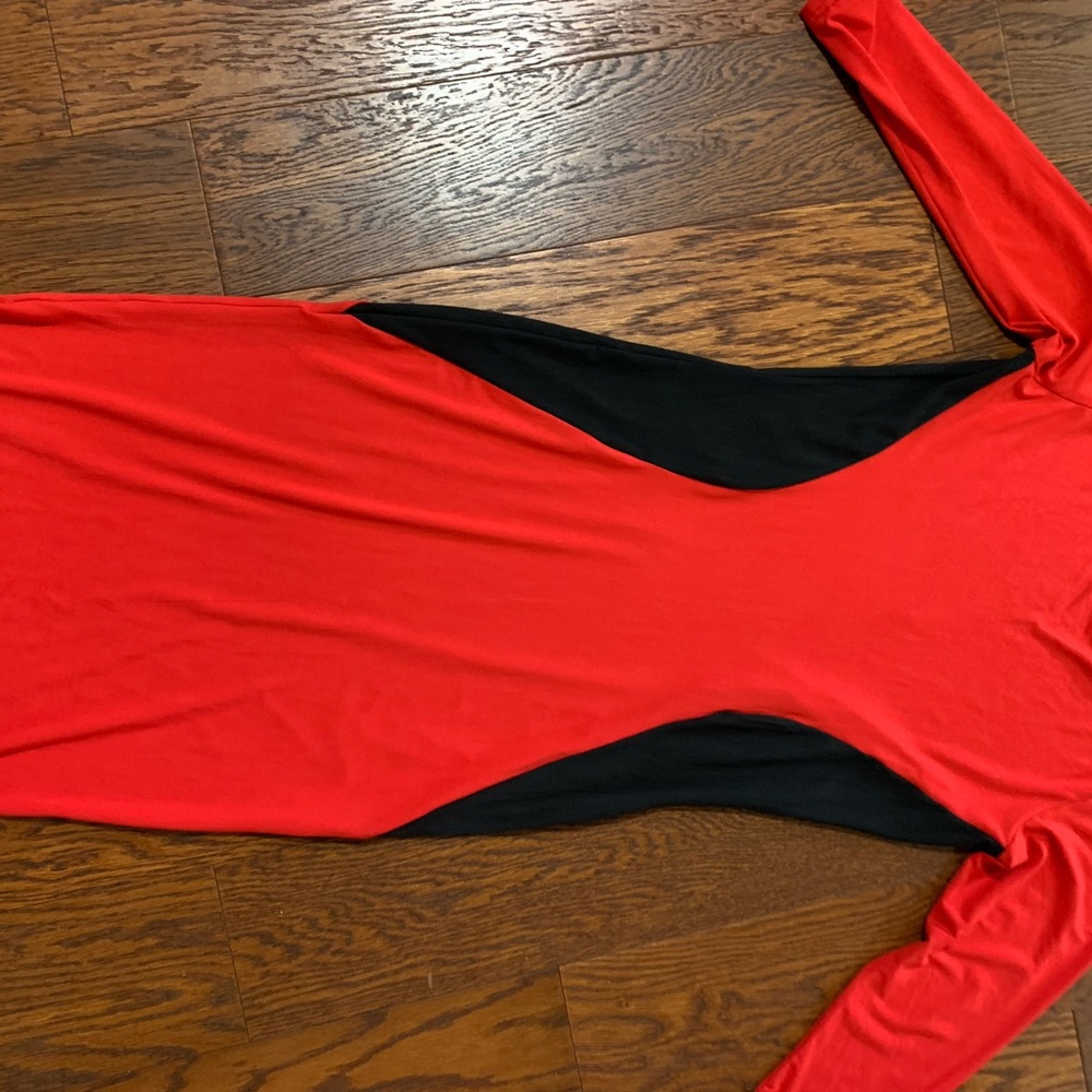 Dress - Picture 3 of 3